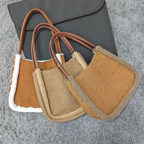 Damen Wildleder-Optik Lammfell-Imitat Handtasche Kontrastfarbe Schultertasche Unterarm-Tote PU-Ledergurt Retro Winter Lässig Umhängetasche