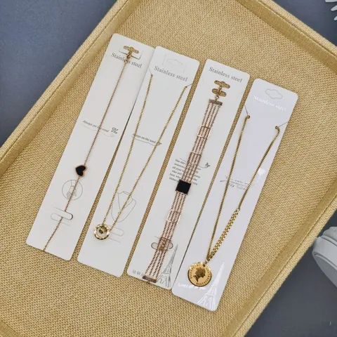 Cartellini per Esposizione Gioielli Bianchi Minimalisti per Collane Bracciali Motivo Torre Eiffel Cuore Cartellini in Carta per Imballaggio Accessori Fai da Te