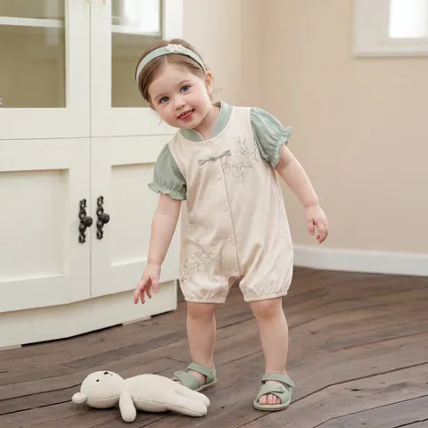 Nieuwe Chinese Stijl Baby Meisje Zomer Katoenen Romper Vintage Bloemenprint Chinese Knoopsluiting Korte Mouw Jumpsuit