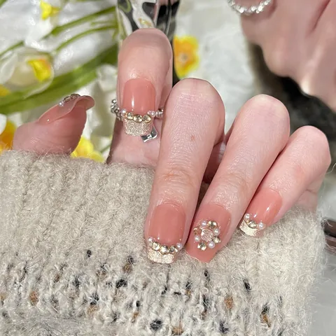 French Style Nude Pink Cat Eye Press On Nails With Faux Pearl Rhinestone Glitter Handmade Square Fake Nails For Women Daily Decor