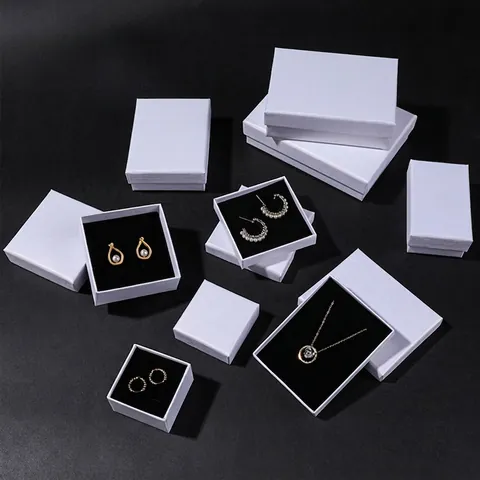 Weißes Strukturiertes Schmuckkästchen Aus Karton Papier Verpackung Für Ringe Ohrringe Halsketten Armband Geschenk Lagerung