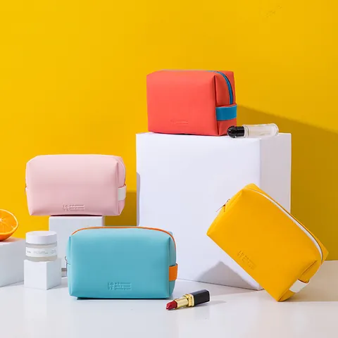 Women Waterproof PU Leather Makeup Bag Large Capacity Travel Toiletry Bag With Handle Cosmetic Storage Organizer Case