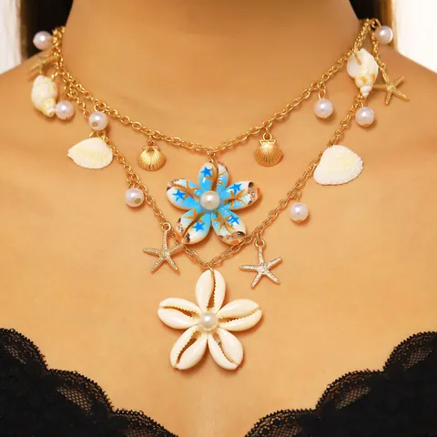 Set di Gioielli in Conchiglia Naturale e Künstliche Perle a Forma di Fiore Bohemien Fatto a Mano Collana e Orecchini per Donna Estate