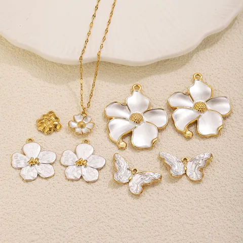 Französischer Vintage Edelstahl Blumen Schmetterling Anhänger Weiße Perlmutt Textur DIY Schmuckherstellung Zubehör Nur Anhänger (Ohne Kette)