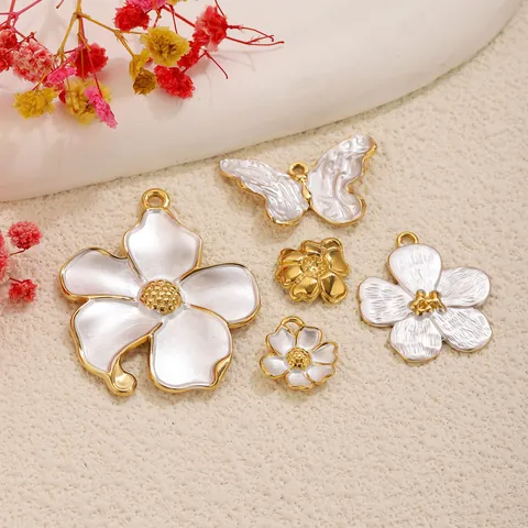 Französischer Vintage Edelstahl Blumen Schmetterling Anhänger Weiße Perlmutt Textur DIY Schmuckherstellung Zubehör Nur Anhänger (Ohne Kette)