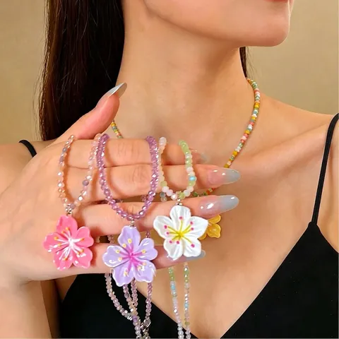 Dopamine Resin Glass Flower Beaded Necklace For Women Colorful Sweet Floral Pendant Seaside Vacation Seaside Jewelry Accessory