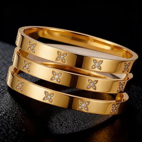 Roestvrij Stalen Armring Strass Klavertje Vier Bloem Armband Verguld Waterdicht Mode Sieraden Voor Dames Cadeau