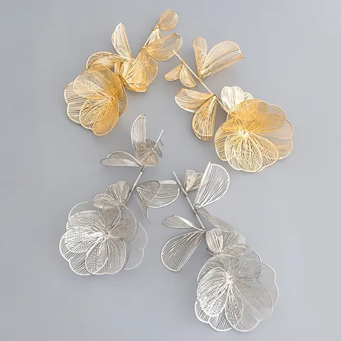 Orecchini a Goccia con Fiori in Smalto 3D Esagerati per Donna Moda Europea Americana Gioielli Statement in Strass Floreali