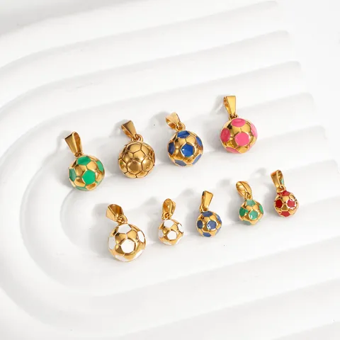 Collar con Colgante de Fútbol de Acero Inoxidable para Mujer Chapado en Oro de 18K Esmalte de Colores Estilo Deportivo Joyería
