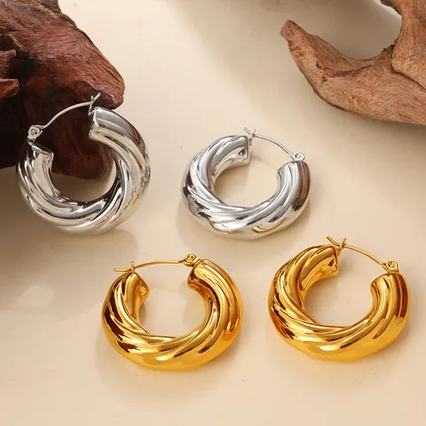 Roestvrijstalen Gedraaide C-Vormige Creolen Geometrisch Goud Zilver Verguld Minimalistische Lichtgewicht Mode-Sieraden Voor Dames