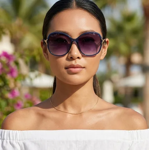 Lunettes De Soleil Surdimensionnées Pour Femmes Tendance Monture PC Verres Dégradés AC Protection UV400 Charnière En V Métal