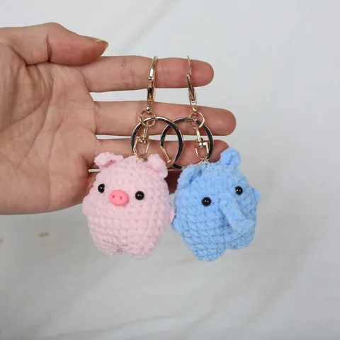 Handmade Knitted Animal Keychain Pig Elephant Chicken Yarn Cute Crochet Bag Pendant For Women Kids Creative Souvenir Gift
