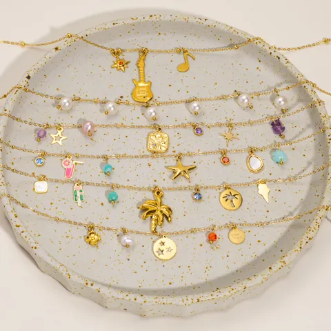 Collana con Più Ciondoli in Acciaio Inossidabile 304 Placcato Oro per Donna Stella Marina Chitarra Nota Musicale Perla Artificiale Strass Gioielli
