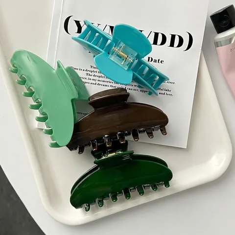 Korean Style Large Acetate Shell Shape Hair Claw Clip For Women High End Minimalist Shark Clip Hair Accessories