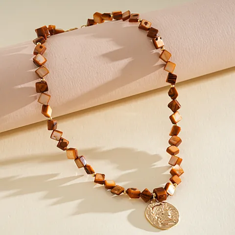 Collana con Ciondolo a Moneta in Lega Vintage per Donna Con Zirconia e Perle di Conchiglia Artificiale Marrone Gioielli