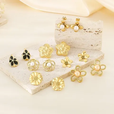 Textured Flower Petal Stud Earrings Stainless Steel 18K Gold Plated Artificial Pearl Wrinkled Floral Ear Jewelry For Women
