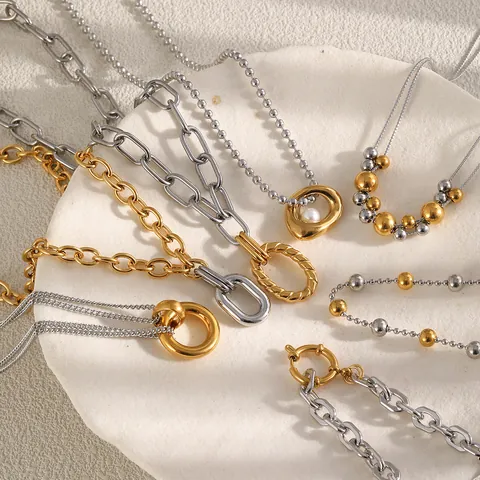 Collier Bicolore en Acier Inoxydable pour Femmes Plqué Or 18K Chaîne Géométrique Collier Bijoux Minimalistes en Perles Artificielles