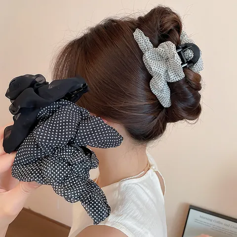French Retro Pleated Cloud Polka Dot Hair Claw Clip Large Acrylic Fabric Wrapped Shark Clip For Women Elegant Lazy Style Hair Accessories