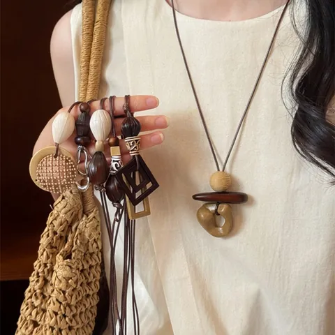 New Chinese Ethnic Style Resin Pendant Necklace For Women Vintage Brown Geometric Handmade Adjustable Rope Clavicle Chain Jewelry