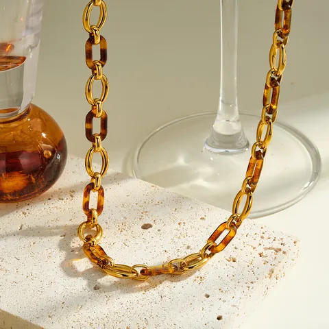 Collier Chaîne Géométrique en Acier Inoxydable et Résine Vintage pour Femme Plaqué Or 18K Motif Ambre Écaille de Tortue Bijoux