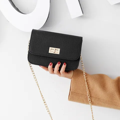 Women PU Leather Chain Crossbody Bag Minimalist Small Square Bag With Metal Swivel Lock Textured Shoulder Bag For Daily Use