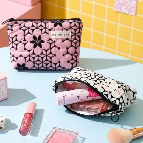 New Fashion Floral Quilted Makeup Bag Polyester Zipper Portable Cosmetic Pouch Travel Organizer For Women