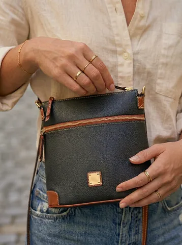 Borsa A Tracolla Retrò Da Donna In Pelle PU Martellata Cuciture A Contrasto Tracolla Regolabile Tasche Con Cerniera