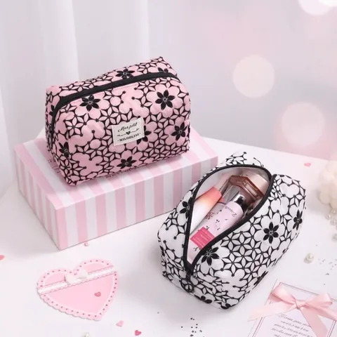 Floral Makeup Bag Flocked Fabric Quilted Cosmetic Pouch Large Capacity Portable Travel Toiletry Storage Organizer Women