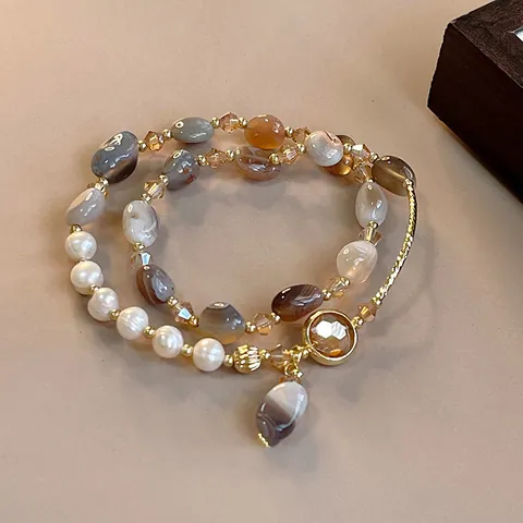 Französischer Vintage Geometrisches Künstliches Perlenarmband Für Damen Elegantes Goldlegierungs-Charm-Armband Schmuckgeschenk