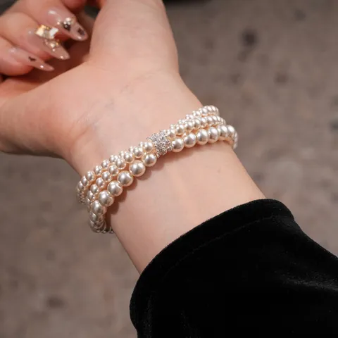 Elegante Bracciale di Perle Artificiali Intarsio di Zirconia Ciondolo a Farfalla e Conchiglia Gioielli Vintage Francesi per Donna Regalo
