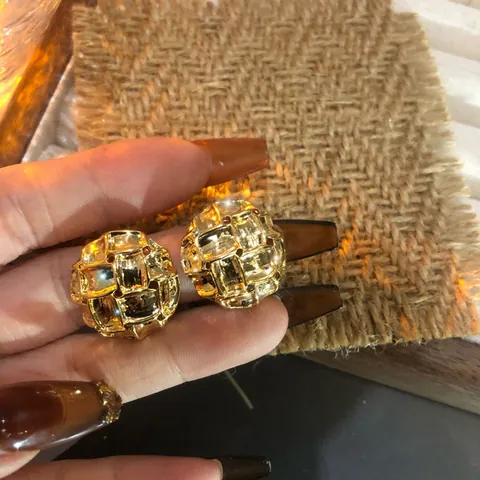 Vintage Unregelmäßige Runde Ohrstecker Für Damen Luxuriöse Gold Silber Beschichtete Acryl Geometrische Korbgeflecht Textur Stahlstift