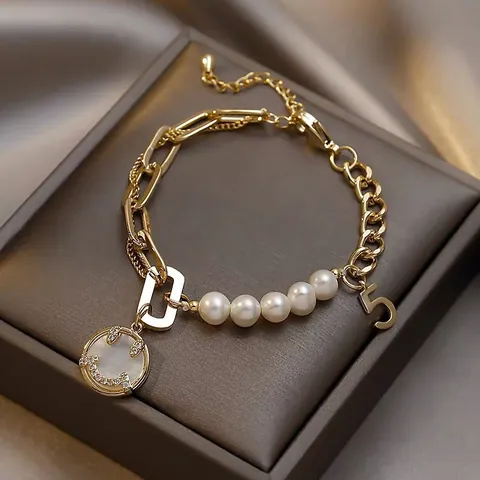 Süßwasserperlen Armband Für Damen Vergoldete Kupferkette Mit Smiley Und Muschel Anhängern Zierlicher Schmuck
