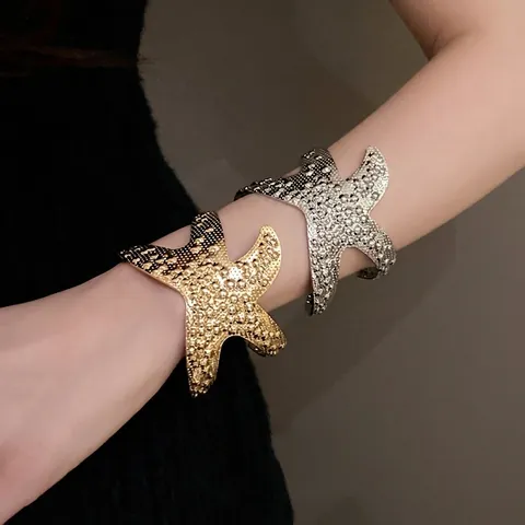 Vintage IJzeren Schelp Textuur Open Armring Voor Vrouwen Minimalistische Mode Metaal Zeeschelp Zeester Cuff Armband Sieraden
