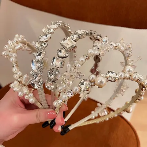 French Vintage Baroque Headband For Women Luxury Zinc Alloy Artificial Pearl Rhinestone Inlaid Floral Palace Style Hair Band