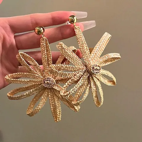 Handmade Raffia Woven Pendant Earrings For Women Resort Style Bohemian Straw Geometric Floral Starfish Silver Earring Post Jewelry
