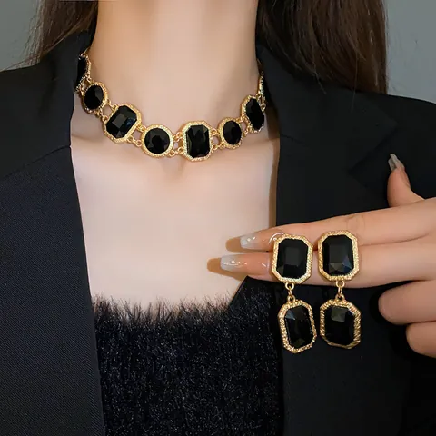 European Exaggerated Square Geometric Crystal Necklace Earrings Retro Court Style Gold Plated Rhinestone Jewelry For Women