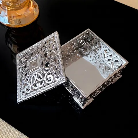 Vintage Hollow Metal Jewelry Box Rhinestone Court Style Exquisite Storage Case Square Rectangular Gift Box For Earrings