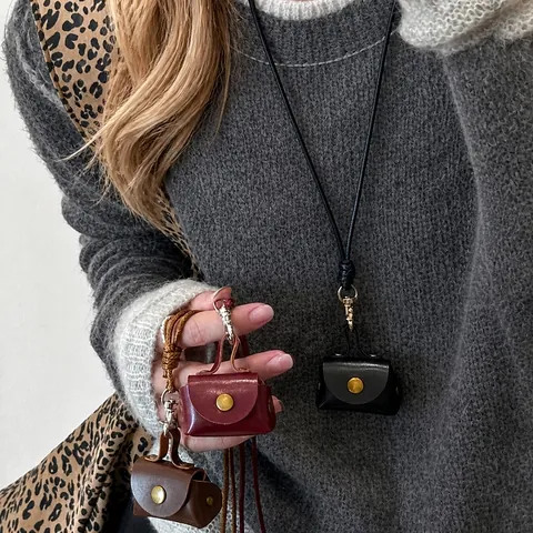 Vintage PU Leren Mini Tas Ketting Oortelefoon Tasje Hanger Met Legering Drukknop Retro Pendelaar Trui Ketting