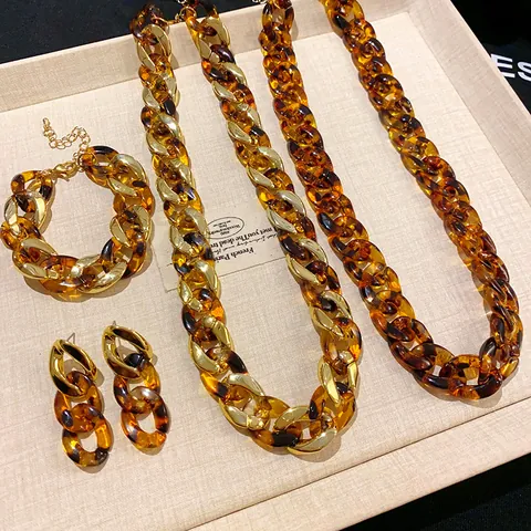 Collier Pendentif en Acrylique Léopard à Chaîne Géométrique Vintage pour Femmes Bijoux de Mode Automne Hiver