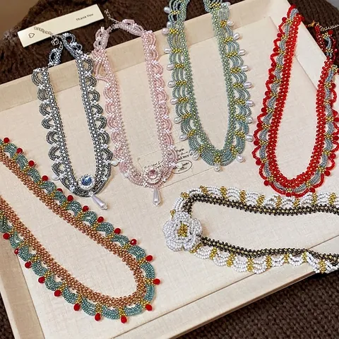 Collana in Pizzo con Perline di Vetro in Acciaio Inossidabile Catena per Clavicola Boho Etnica Fatta a Mano per Donna Gioielli Leggeri Retrò
