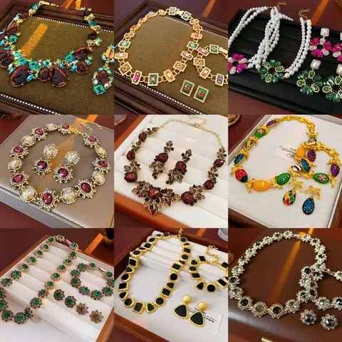 Parure Vintage Style Palais Alliage Perles Artificielles Strass Collier Boucles d Oreilles Bracelet Bijoux Luxe Émail Femme