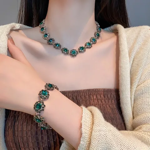 Ensemble de Bijoux Fleur en Alliage Strass Style Palais Vintage Collier Vert Émeraude et Boucles d'Oreilles Avec Tige en Argent 925 pour Femmes