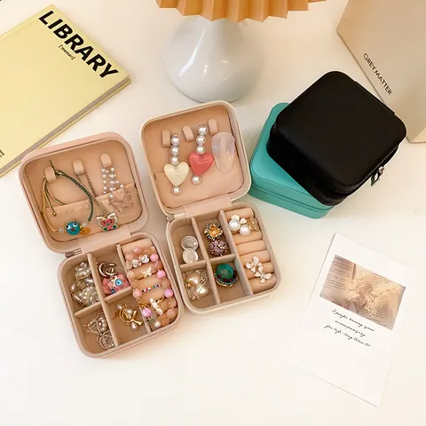 Portable PU Leather Jewelry Box Travel Mini Jewelry Organizer Case For Earrings Rings Necklaces Solid Color Zipper Storage Box