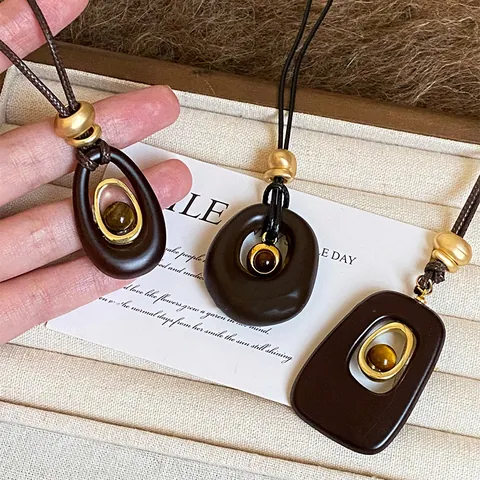 Vintage Tiger Eye Stone Pendant Necklace Retro Oval Round Geometric Resin Inlaid Fashion Jewelry For Women Brown Gold