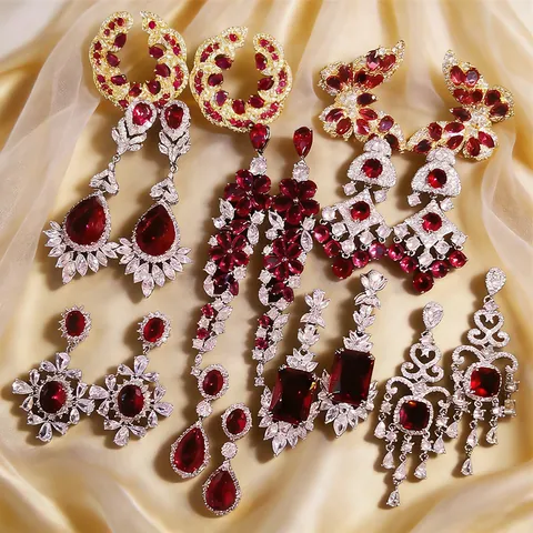 Boucles d'Oreilles Fleur en Zirconia Vintage Français pour Femmes Style Palais Luxe Boucles d'Oreilles Géométriques en Cuivre Bijoux