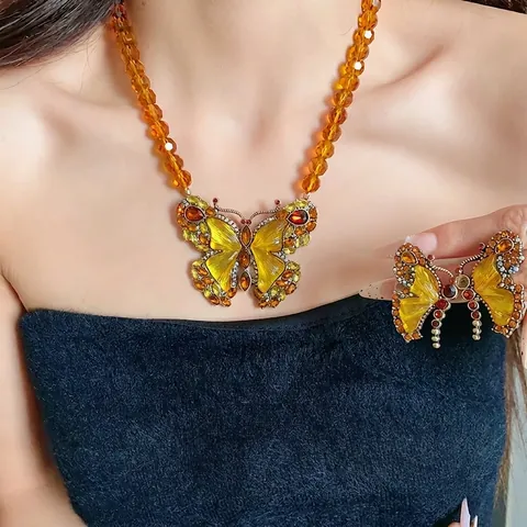 Collier Pendentif Papillon en Alliage Vintage avec Strass et Perles de Verre Bijoux Exquis de Style Palais Antique pour Femmes Mariage Banquet Fête