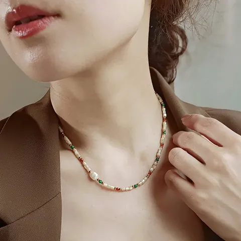 Collier de Style Chinois Nouveau Perle d'Eau Douce Baroque Fait Main Ras de Cou en Alliage de Perles Cylindriques pour Femme Bijoux Vintage Élégants
