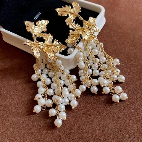 Vintage Golden Leaf Artificial Pearl Tassel Drop Earrings For Women Elegant Grape Cluster Long Dangle Earrings Party Vacation Jewelry