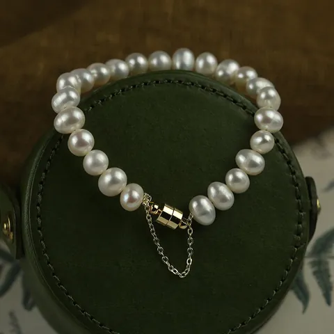 Bracelet Vintage Géométrique en Perles d'Eau Douce Baroques pour Femmes Plaqué Or Alliage Strass Bijou de Luxe Élégant