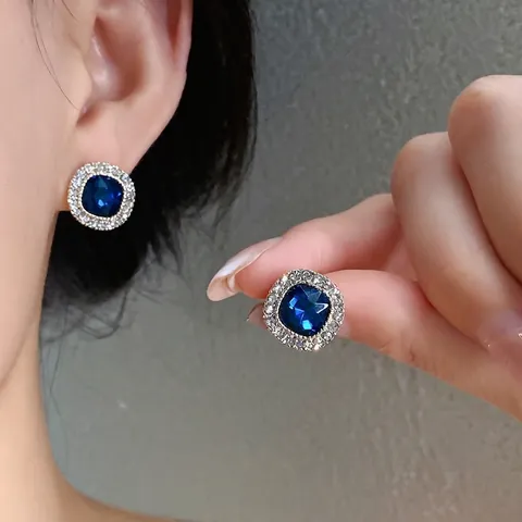 Élégant Ensemble Boucles d'Oreilles Clous Collier Bracelet en Strass pour Femmes Alliage de Luxe Léger Tige en Argent 925